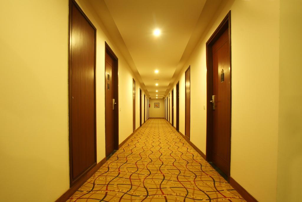 Continent Nakodar Hotel & Resorts Esterno foto
