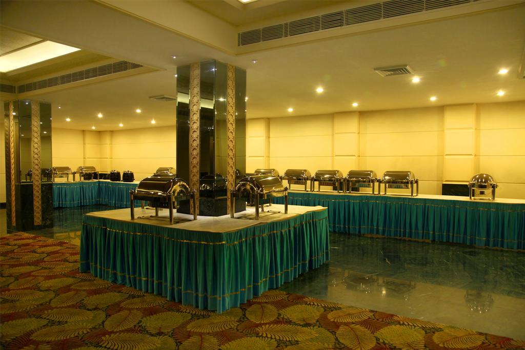 Continent Nakodar Hotel & Resorts Esterno foto