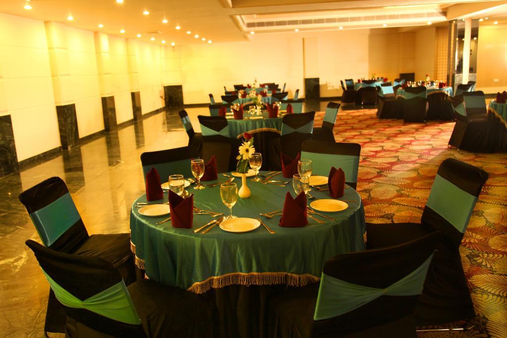 Continent Nakodar Hotel & Resorts Esterno foto