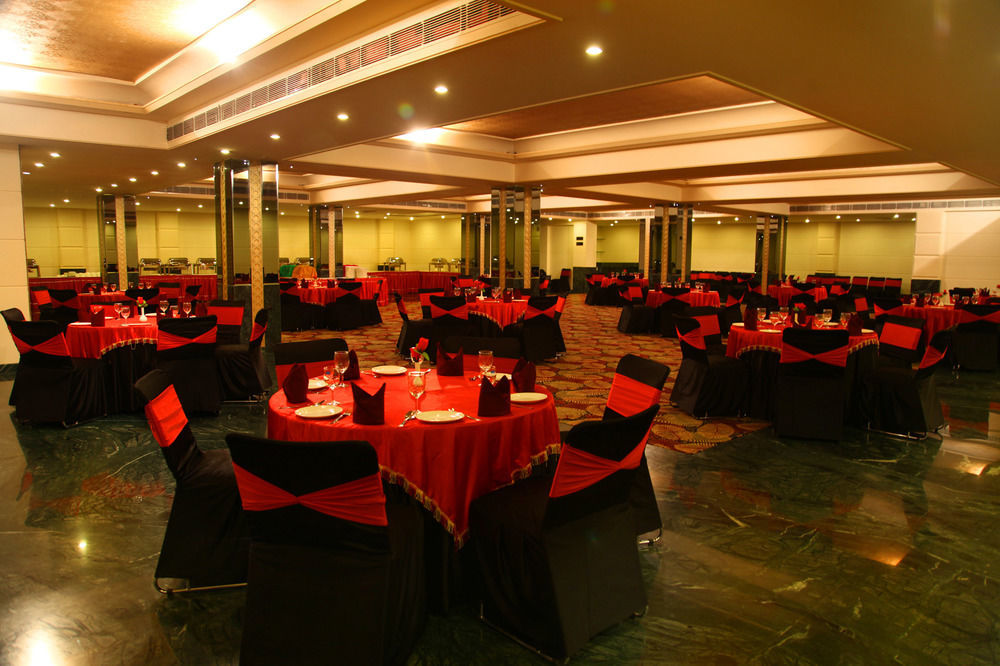 Continent Nakodar Hotel & Resorts Esterno foto